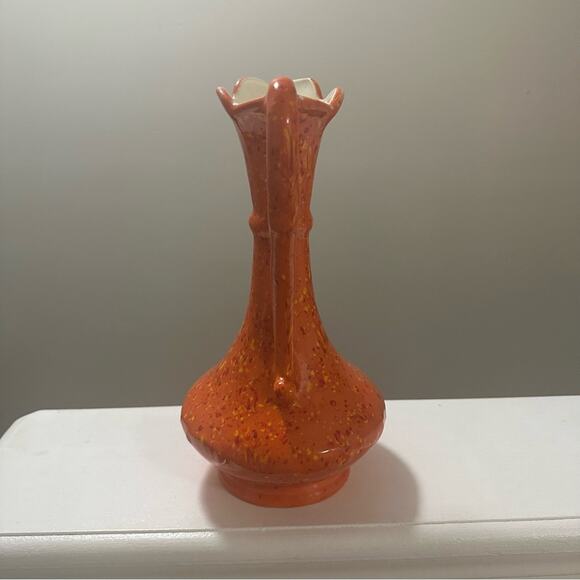 Vintage 1974 Handmade Ceramic Vase w/Handle Orange w/Yellow Red Specks 12” tall - Picture 4 of 9
